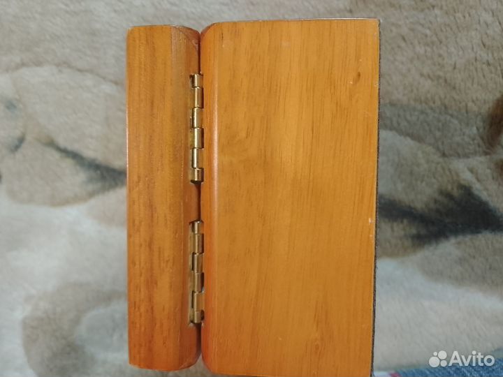 Деревянная коробочка