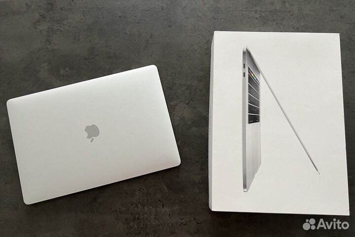 Apple MacBook Pro 15 2017 c TB