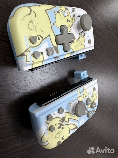 Контроллеры Hori Split Pad Compact Pikachu