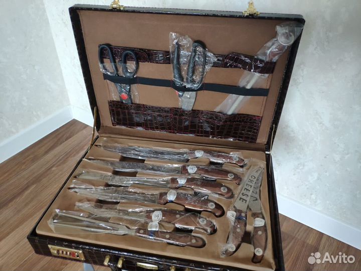 Набор ножей 25 предметов