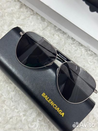 Очки в стиле balenciaga