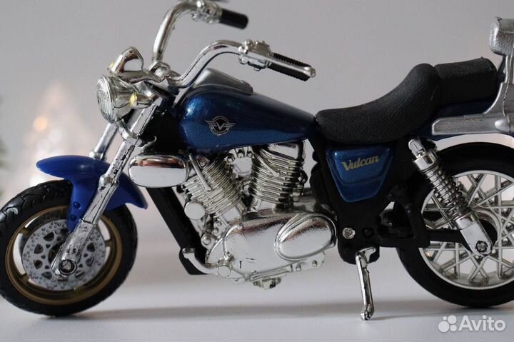 Модель мотоцикла Kawasaki Vulcan 1 18