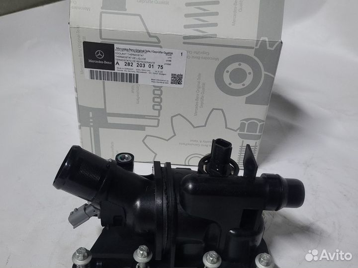 A2822030175 термостaт M282 mercedes-benz