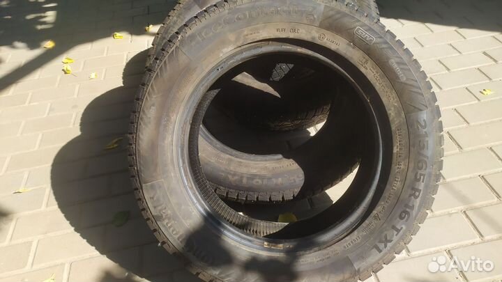 Continental IceContact 2 SUV 215/65 R16 102T