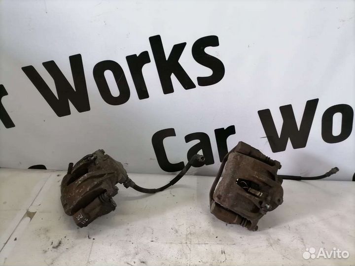 Передний тормозной суппорт Mercedes Benz w211