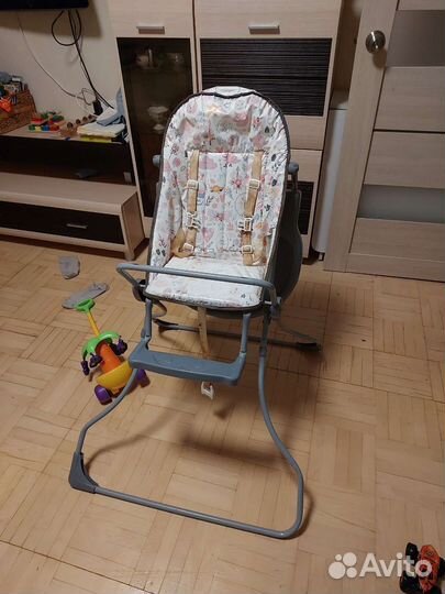 Детский стульчик для кормления