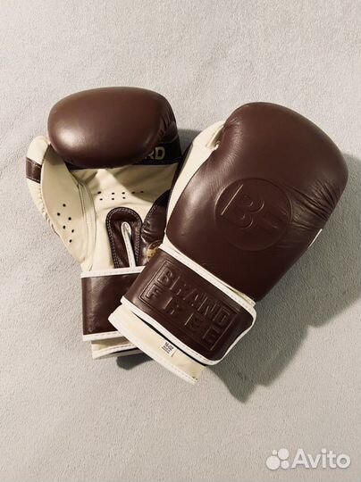 Боксерские перчатки кожаные