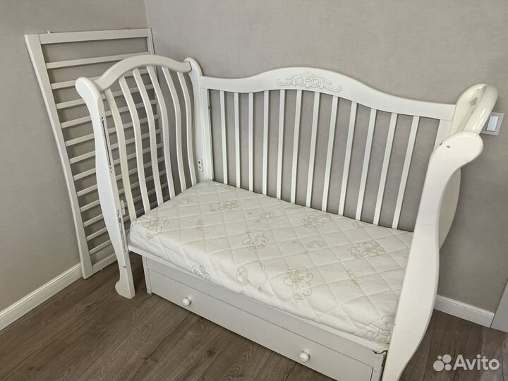Кроватка детская