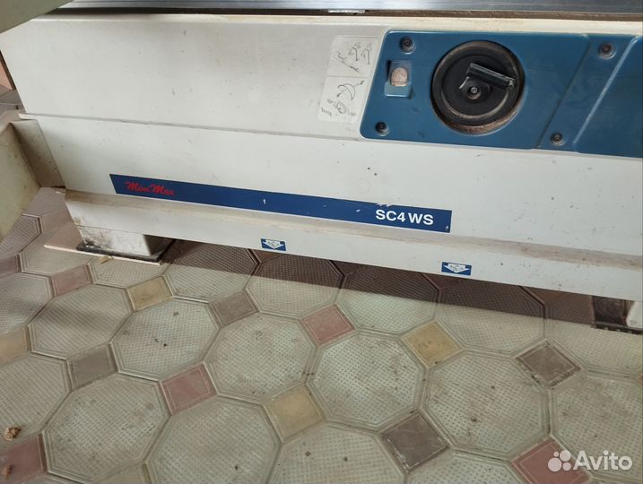 Форматно-раскроечный станок по дереву