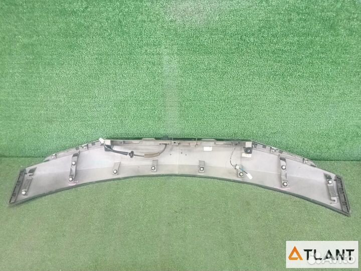 Обшивка двери багажника mazda atenza