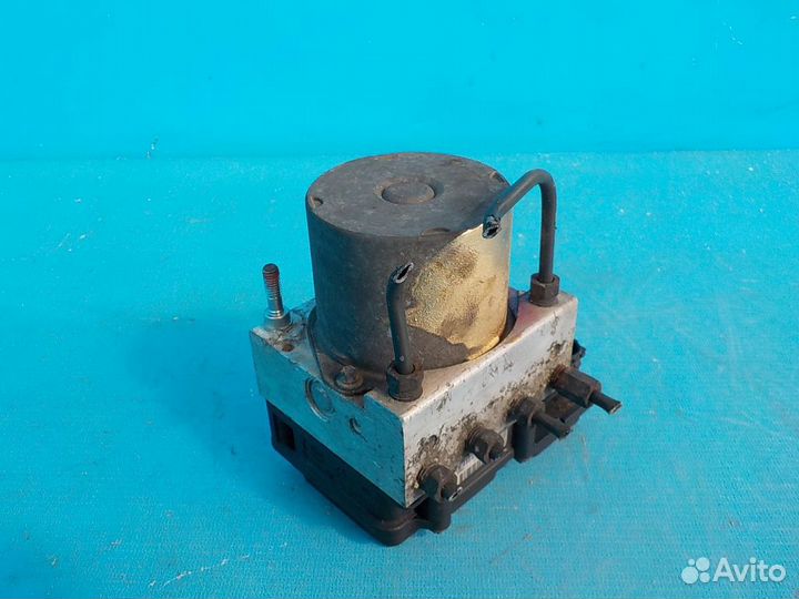 Блок ABS toyota Auris (E15) 2006-2012