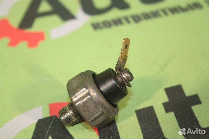 Датчик масляный mitsubishi delica PE8W 4M40T