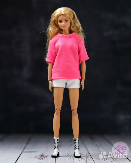 Кожанные шорты и футболки для Барби