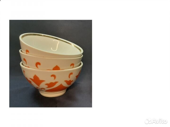 Чайник и пиалы