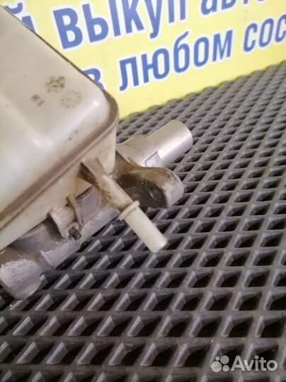 Цилиндр тормозной главный Ford Focus