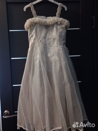 Праздничное платье для девочки 38 р