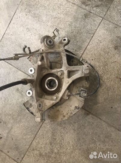 Кулак задний Chrysler 300C