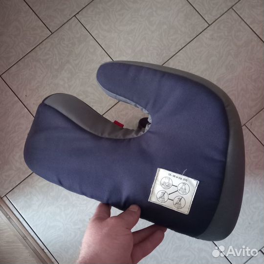 Детское автокресло-бустер на 15-36кг