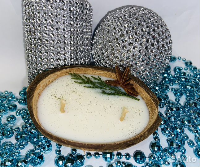 Свечи в кокосе