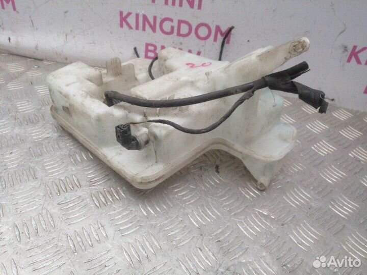 Бачок омывателя Bmw 5-Series E60