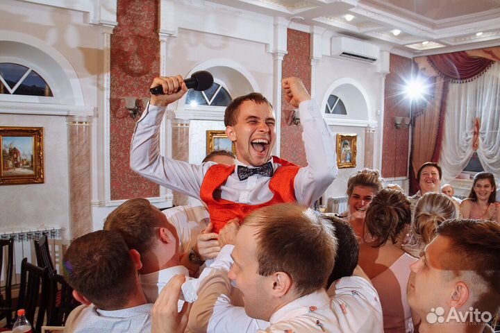 Ведущий тамада