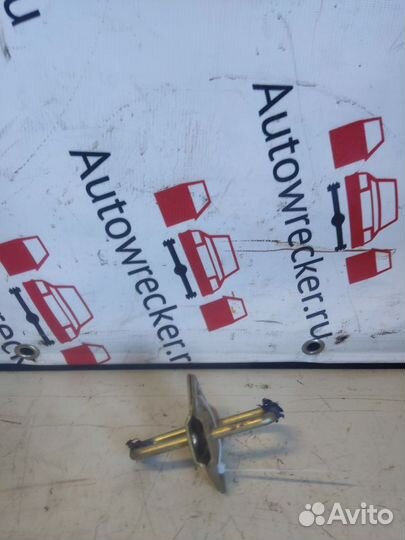 Скоба крепежная (петля) задних сидений ланос сенс