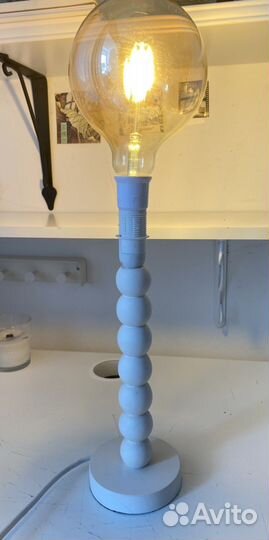 Лампа настольная