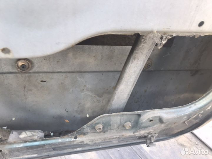 Дверь передняя правая volkswagen golf mk2