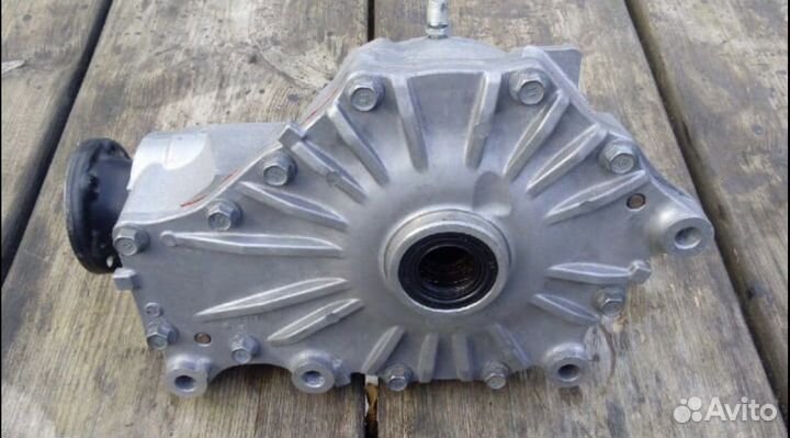 Передний редуктор lexus LS600h