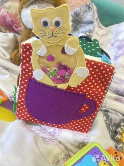 Развивающий кубик из фетра