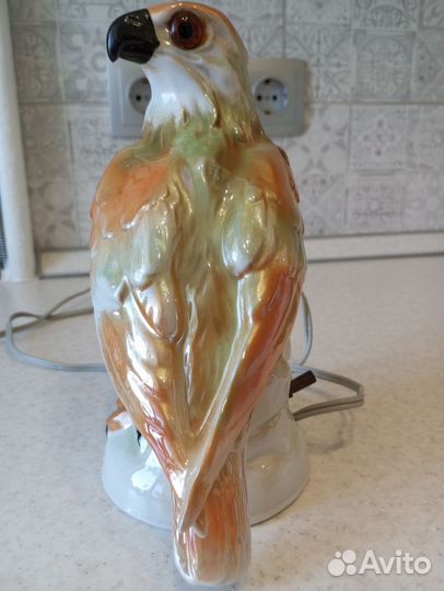 Светильник фарфоровый сокол