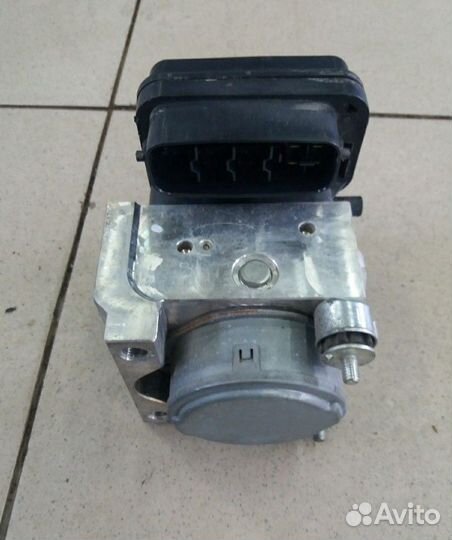 Блок ABS Mitsubishi Pajero Sport 2