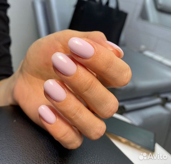 Маникюр, педикюр, наращивание ногтей