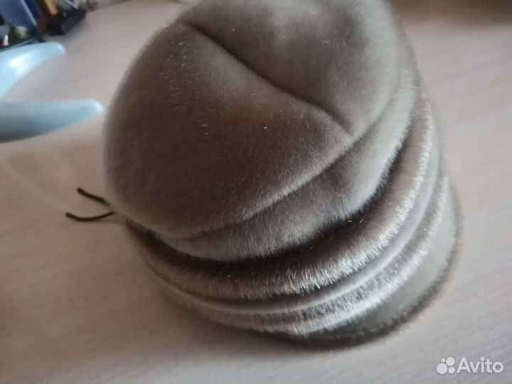 Шапка женская из меха нерпы