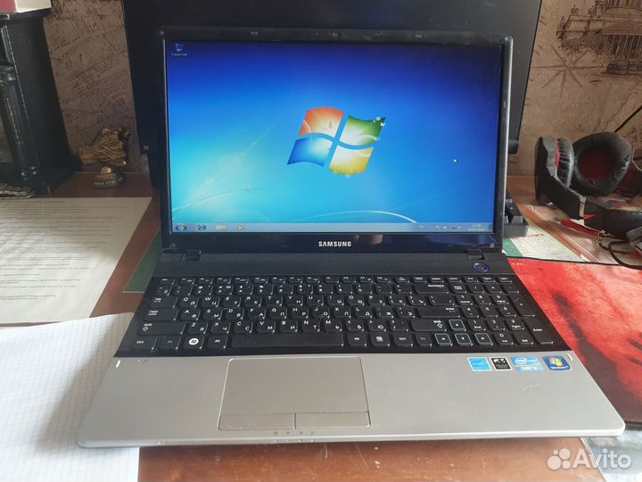 Ноутбук Samsung NP300E5A