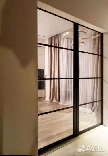 Стеклянная перегородка для зонирования