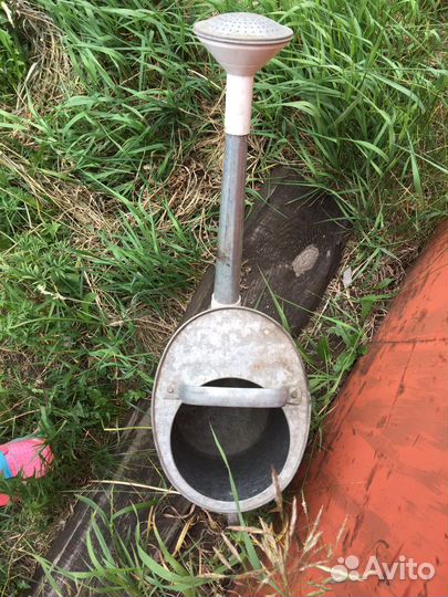 Лейка садовая