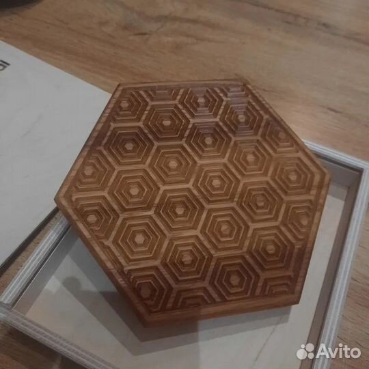 Деревянная подставка под горячее