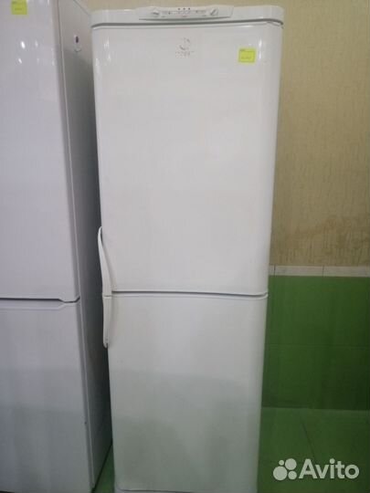 Холодильник бу indesit