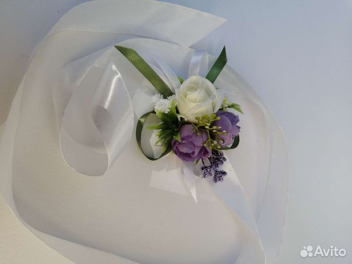 Бутаньерка свадебная