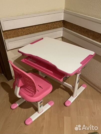 Растущая парта и стул