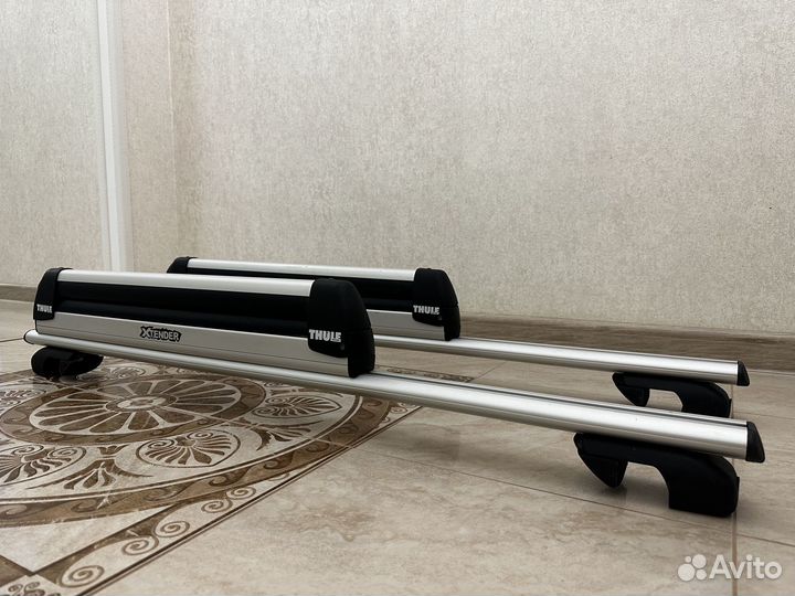 Багажник Thule для сноубордов и лыж