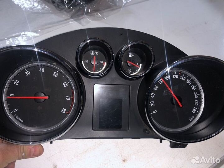 Панель приборов Opel Astra J МКПП