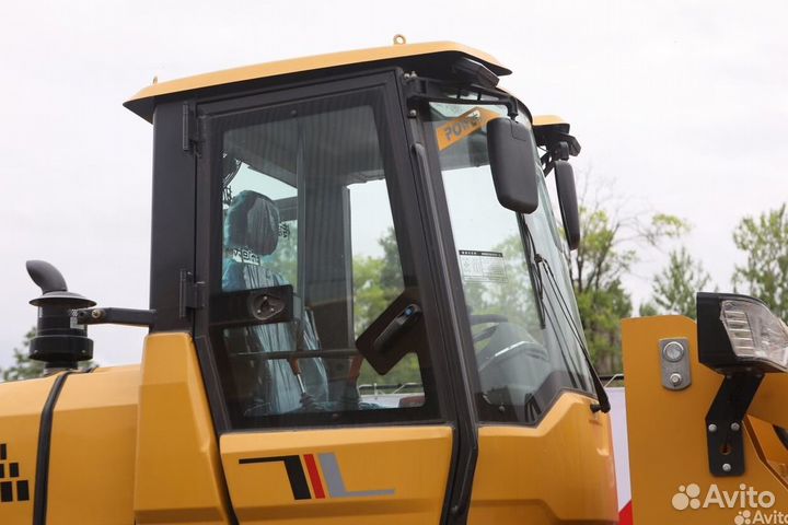 Фронтальный погрузчик LuGong LG 946, 2023