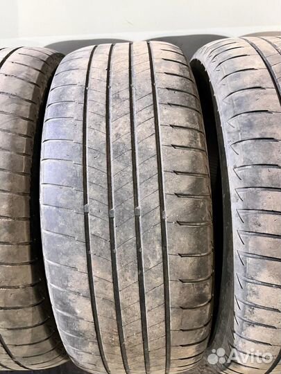 Bridgestone Turanza T005 215/55 R17