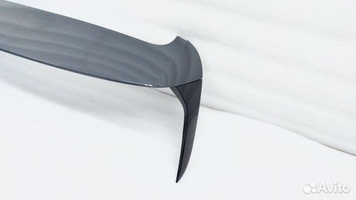 Б/У Б/У Спойлер Состояние хорошее, оригинал