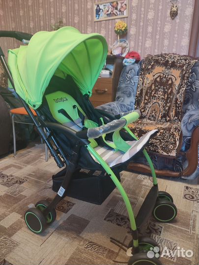 Прогулочная коляска
