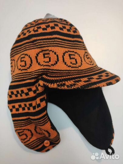 Шапка kerry. С козырьком и на застежке. р54