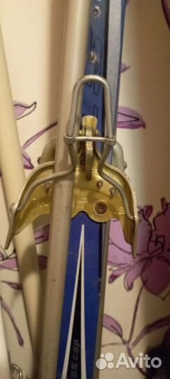 Лыжные ботинки с креплением