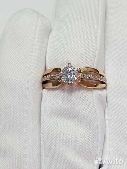 Золотое кольцо с камнем 16,5р
